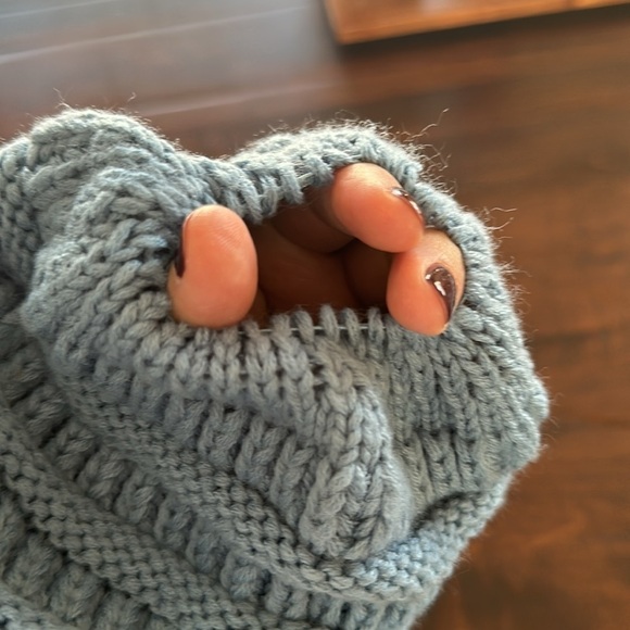 C.C Kids Beanie PonyTail Beanie Knit - Picture 2 of 6